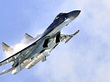 Российский Су-35 сопроводил над Тихим океаном самолет-разведчик США