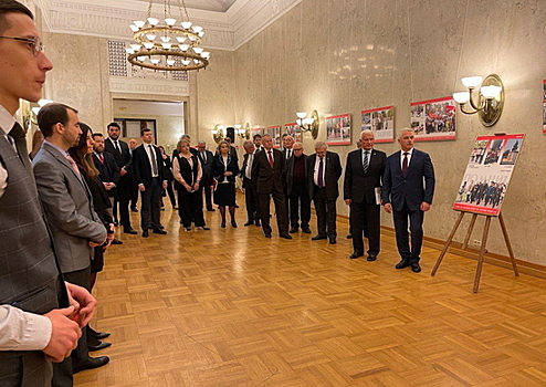 Выставка Центрального музея Вооруженных Сил РФ «Уроки истории. Помнит мир спасенный?» открылась в МИД РФ