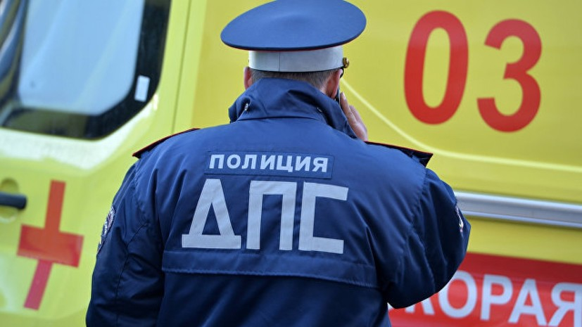 Виновника аварии с раздавившим такси грузовиком в Москве нашли в кафе