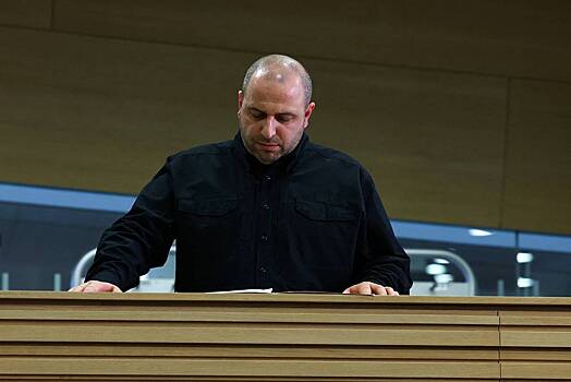 Умерову предрекли смену внешности при показаниях на одну персону