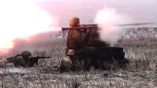 Мотострелки Южного округа проводят учения под Ростовом