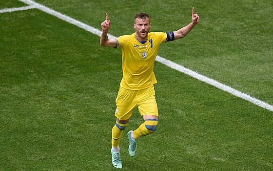 Официально: капитан сборной Украины Ярмоленко вернулся в киевское "Динамо"