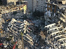 Мужчину и шестимесячного ребенка спасли из-под завалов в Турции