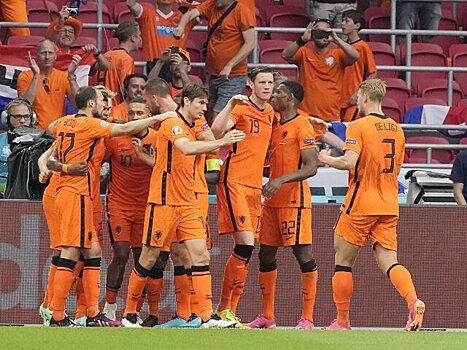 Сборные Нидерландов и Австрии вышли в 1/8 финала Евро-2020