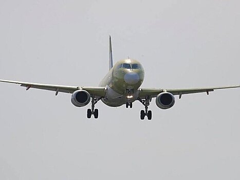 "Ростех" планирует запустить серию SSJ-100 с российским двигателем в 2026 году