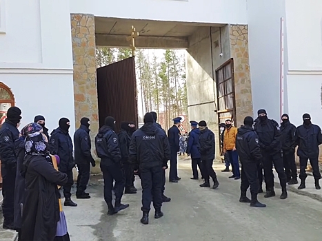 Монахини, выселенные из Среднеуральского женского монастыря, приняли помощь епархии