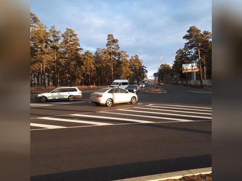 На региональных дорогах Забайкалья начали наносить разметку