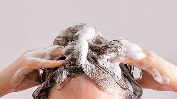 Дерматологи рассказали, в каком порядке нужно мыть части тела