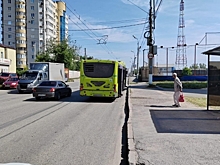 В Волгограде 84-летний мужчина оказался под колесами автобуса