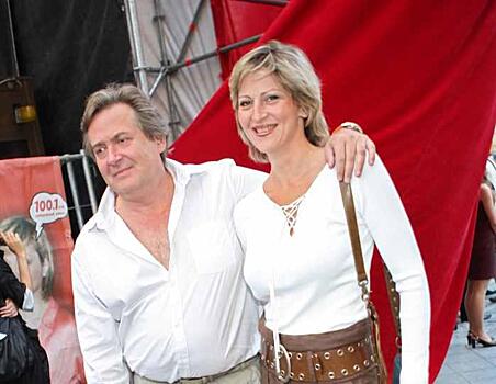 Елена Стоянова, жена Юрия Стоянова. Сколько лет, профессия?