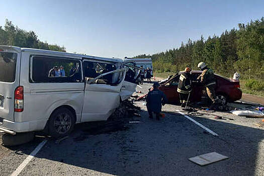 Водитель и четыре пассажира Chevrolet скончались в результате ДТП в Омской области