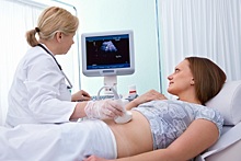 Выйдя из комы, женщина с коронавирусом узнала о беременности двойней