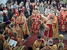 В Екатеринбурге частицу Благодатного огня пронесут по улицам