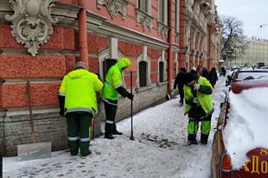 В Казани не хватает 500 дворников для уборки снега