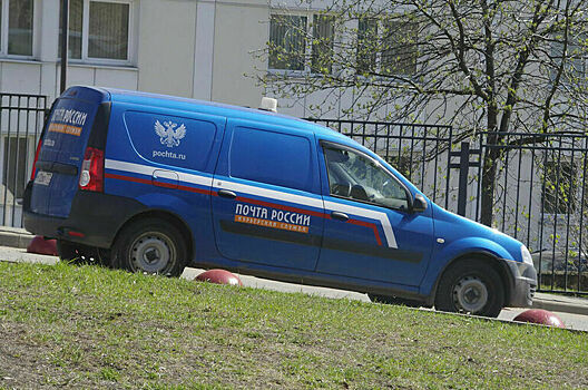 Курьерам запретили хранить свои носки в контейнере для доставки