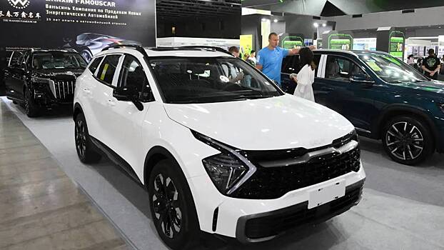 В России возник ажиотажный спрос на новые легковые машины