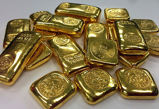 Почему во всем мире стремительно скупают золотые слитки и монеты