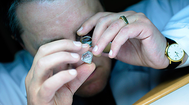 De Beers ожидает роста спроса на бриллианты в США при Трампе