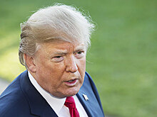 Трамп продлил на год санкции против Ирана
