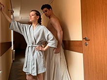 Екатерина Шпица выложила снимок с голым партнером по сцене