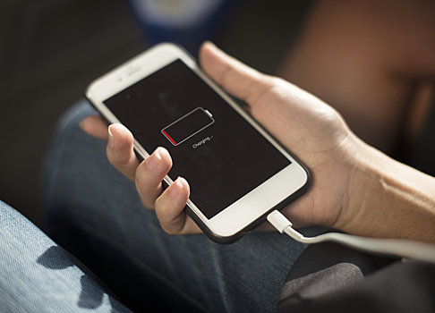 IT-эксперт: мошенники могут удалённо использовать гаджеты для спам-атак