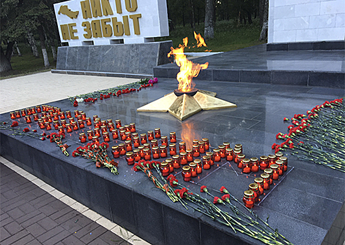 Курсанты Военной академии РХБ защиты почтили память погибших в Великой Отечественной войне