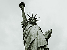 Копия статуи Свободы рухнула в Бразилии