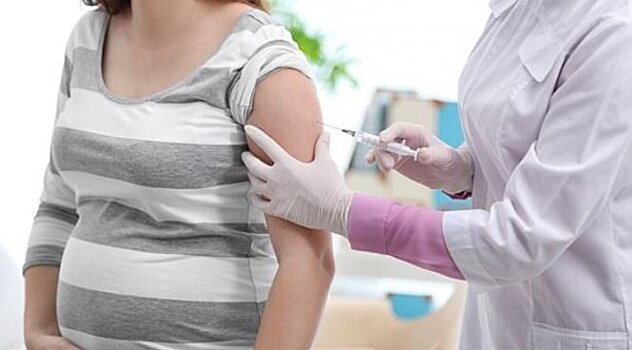 Вакцинация беременных безопасна для здоровья их детей