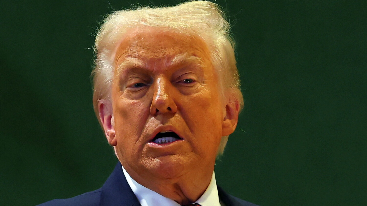 Трамп призвал положить конец городам-убежищам для нелегалов