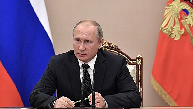Путин подписал закон о доиндексации пенсии