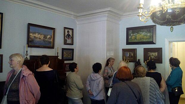 Жители Выхина-Жулебина посетили музей-усадьбу «Абрамцево»
