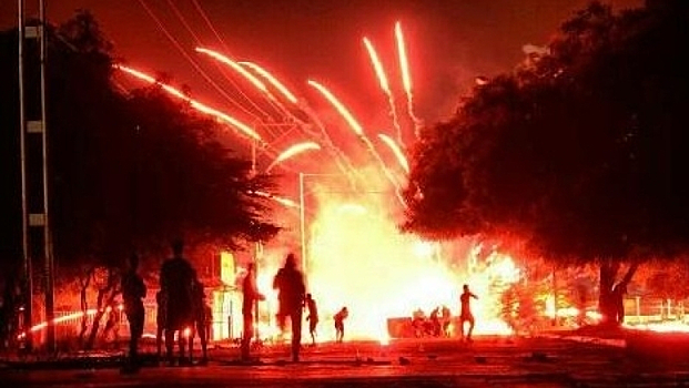 В Венесуэле 200 человек задержаны за разграбление магазинов и вандализм