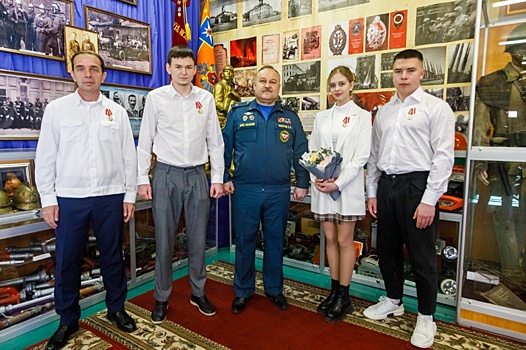 В Москве наградили героев, спасших девушку на пожаре