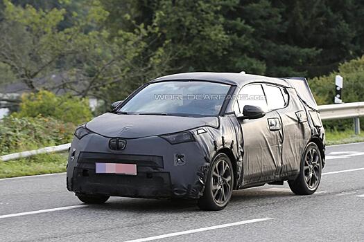 Серийная Toyota C-HR замечена на Нюрбургринге