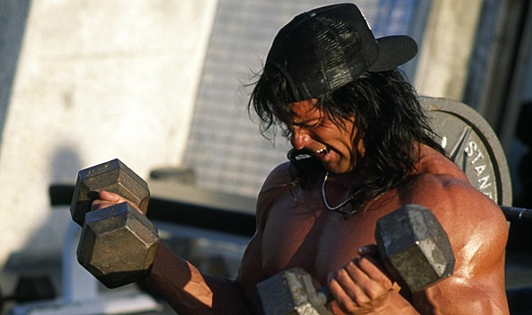 Исследователи выяснили, как тренировки с гирями влияют на организм