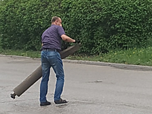 В Балакове у рейсового автобуса на ходу отвалилась выхлопная труба