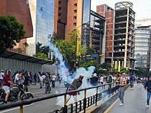 Мадуро возложил вину за беспорядки в стране на крайне правых политиков