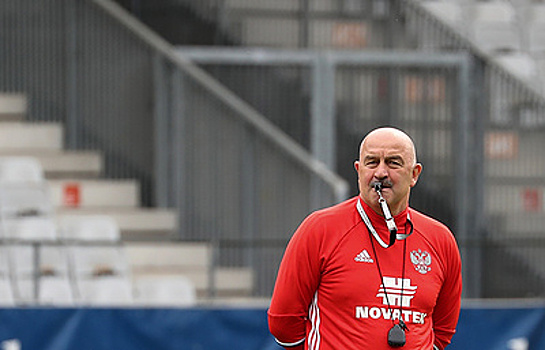 Черчесов позвал Путина на тренировку