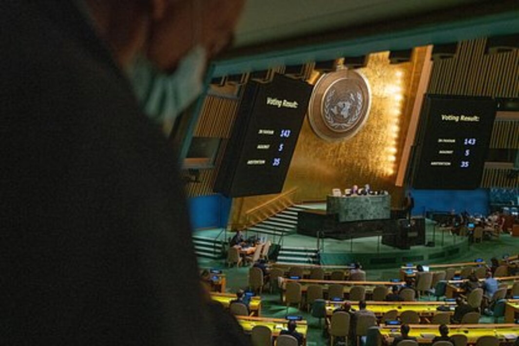 Оон 13. Голосование в ООН по Украине 2022. Голосование в ООН 13 октября 2022. Голосование Генассамблеи ООН по Украине 2022. Голосование в ООН 12 октября.