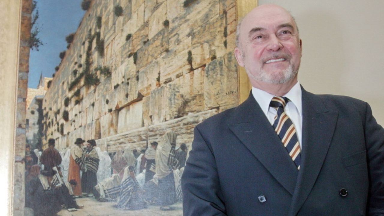 Скончался экс-директор Третьяковской галереи Валентин Родионов