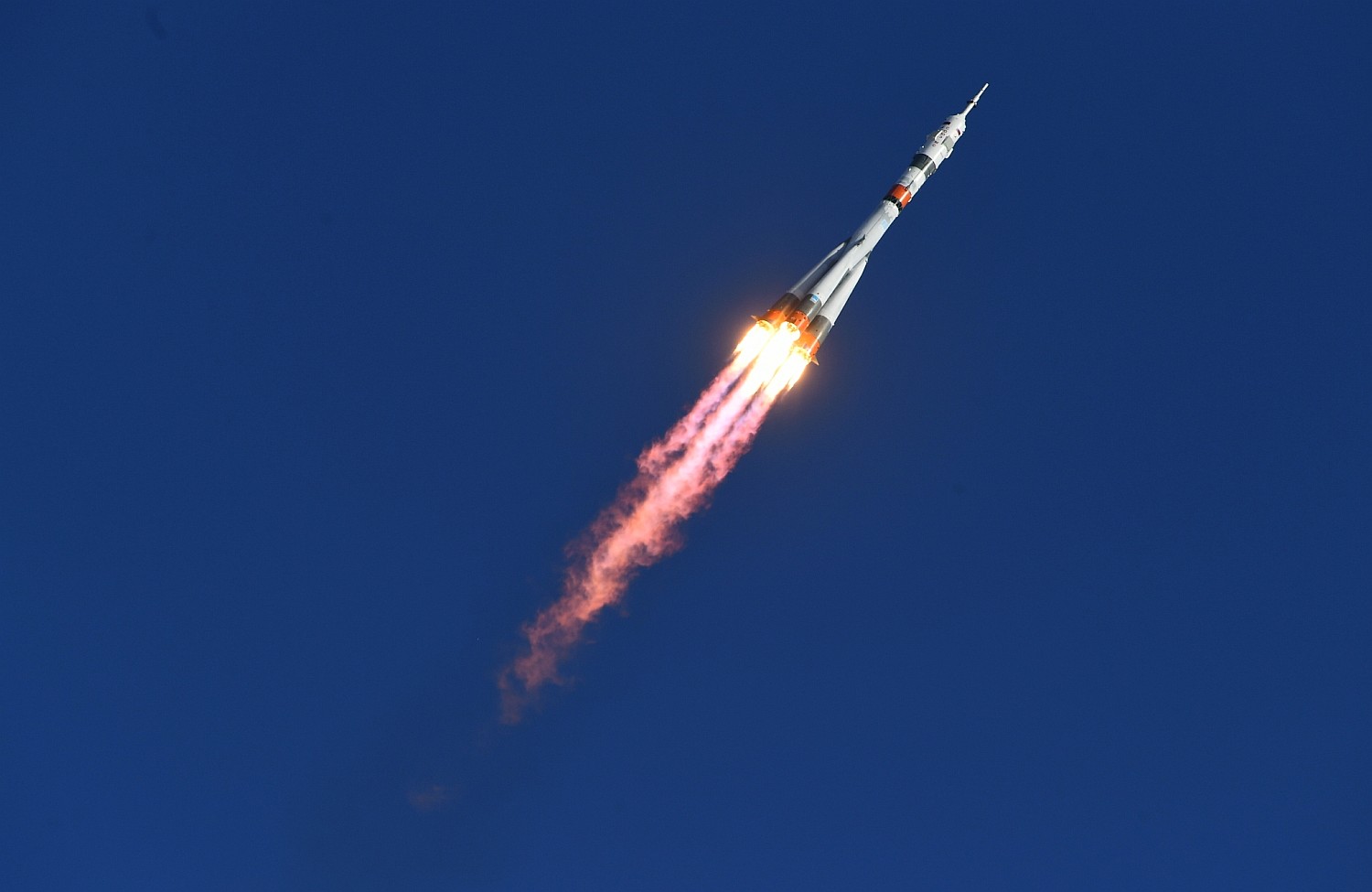 Ракета «Союз-2.1в» стартовала с космодрома Плесецк со спутником в интересах Минобороны