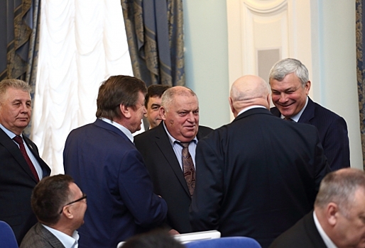 Кто из омских депутатов-старожилов не пойдет на новый срок в Заксобрание?