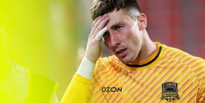 Агкацев о травме пальца: «Не до конца все зажило. Может, зимой прооперирую, чтобы не надо было заматывать два пальца. Сейчас чувство мяча теряю, но лучше так»