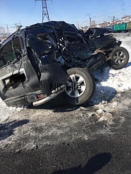 Женщина за рулем внедорожника попала под поезд в Кузбассе