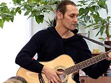 «Он всегда и во всем искал смысл. И в жизни, и на сцене». Вологда сегодня прощается с Тимуром Миргалимовым