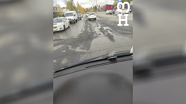 Жители Ноябрьска пожаловались на перекопанные дороги