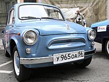 Ралли советских автомобилей в центре Москвы: фоторепортаж