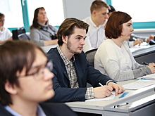 Рекордное число подростков променяло 10-й класс на колледж