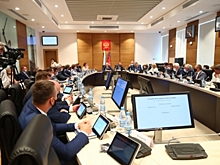 Бочаров предложил сенаторам и депутатам активнее помогать волгоградцам