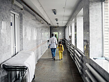 В Свердловской области врачи не подходили к пациенту даже после его смерти